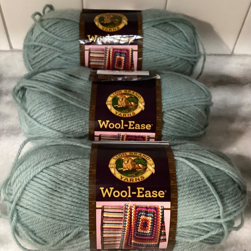 Lion Brand Wool-Ease Yarn 3 Skeins Seaspray 123 New